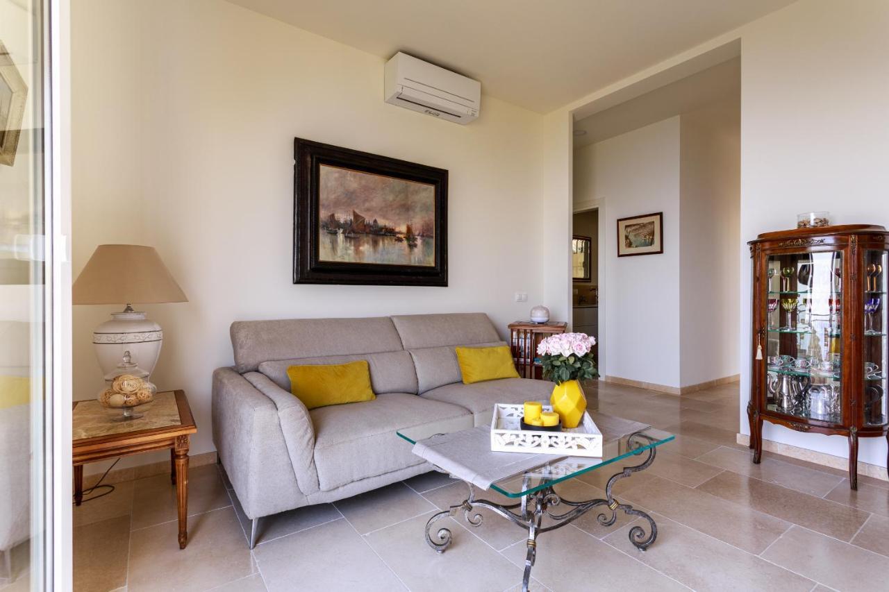 Sea View Apartment Between Nice And Monaco - 2 Вилафранк-сюр-Мер Екстериор снимка
